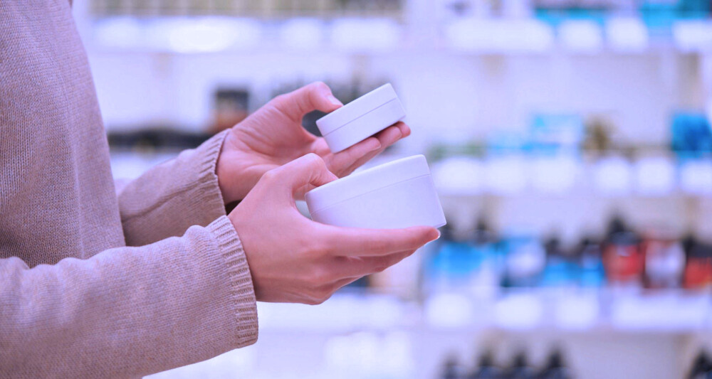 PAO In Cosmetics Vs Expiry Date: Differences And Regulatory Requirements