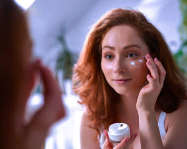 SCCS and Thiomersal: regulatory risks for eye cosmetics